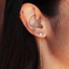 Boucles fantaisie chaînette pendante et étoile dorée sur le lobe