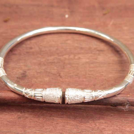 Bracelet En Argent Massif Vango Vango - Bijou Ethnique - Occasion - Style Unique Et Artisanal