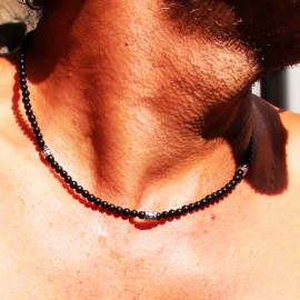 Collier ras de cou Vini perles noires mat d'agate et argent