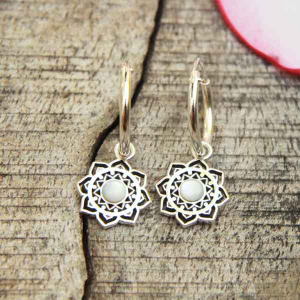 Bijoux Tendances en Nacre, Corail et Pierres Fines sur Argent | Boutique