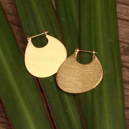 Boucles d'oreilles fantaisie créoles plates en argent doré brossé