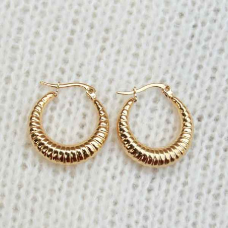 Boucles d'oreilles créoles cubaines ciselées en acier doré