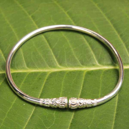 Jonc Vangovango Toamasina en argent pour petits poignets