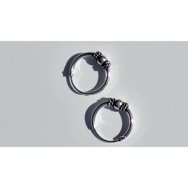 Boucles d'oreilles créoles javanaises 12 mm boule argent