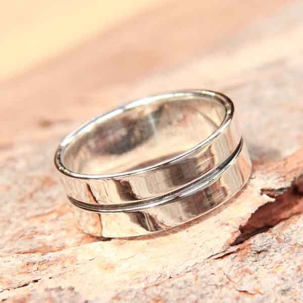 Bague Nohno Anneau lisse liseré oxydé