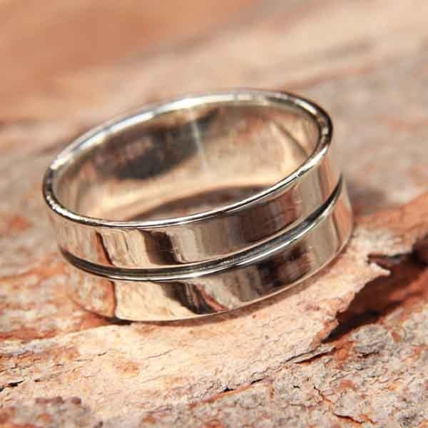 Bague Nohno Anneau lisse liseré oxydé