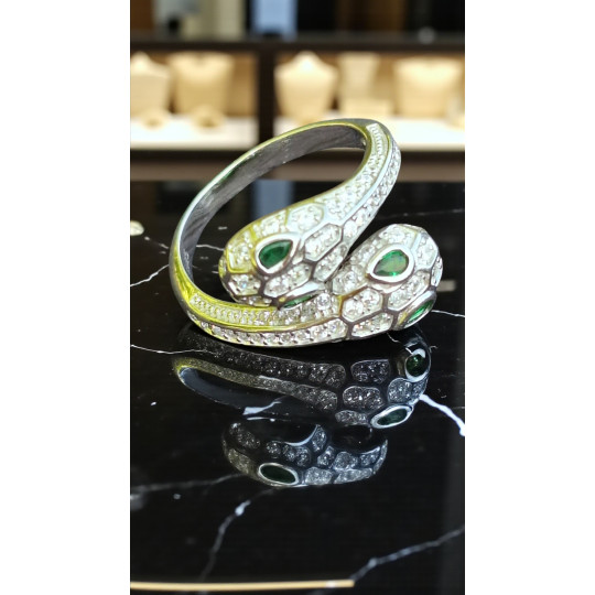 Bague serpent aux yeux émeraude en argent