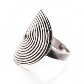 Bague ethnique en argent Plateau ronde striée