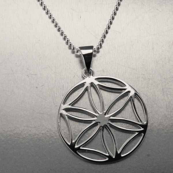Collier Ras Du Cou Moyen-Orient En Métal Argenté - Longueur 35 Cm, Motif Ajouré, Occasion