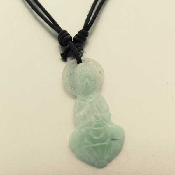 Pendentif Jade Naturel Vert - Bouddha Guanyin Sculpté - Translucide - Neuf Sans Boîte