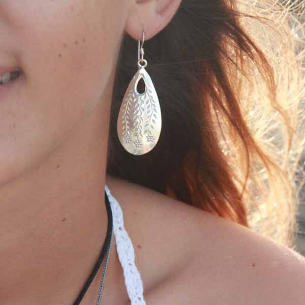 Boucles D'oreilles Créoles Ciselées En Argent Massif 925 - Poinçonnées - Neuf Avec étiquettes - Style Dormeuse