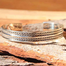 Bracelet jonc Merampo en argent massif