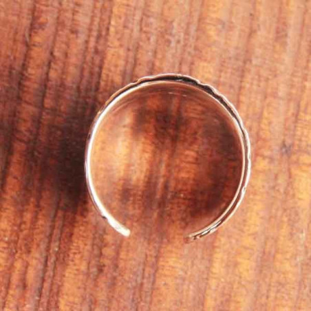 Bague ouverte ethnique Sagita ciselée en argent