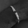 Jonc Malgache en argent massif au poignet d'un homme