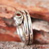 Bague Nahash serpent argent ciselé enroulé et grenat