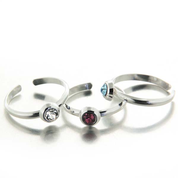 Bagues fantaisie pour fillettes en argent et cristal Bagues fantaisie pour fillettes en argent et cristal