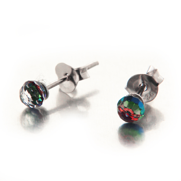 Puces d'oreilles boules facettées en cristal de Swarovski