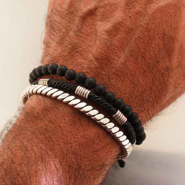 Assortiment de bracelets pour homme Assortiment de bracelets pour homme