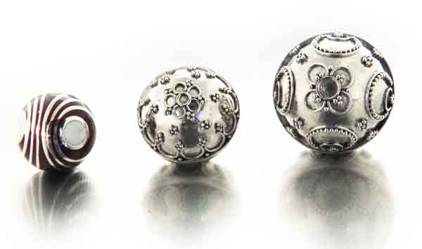 Bolas de grossesse traditionnels Indonésiens en argent Bolas de grossesse traditionnels Indonésiens en argent