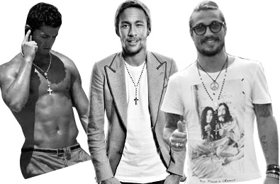 Ronaldo, Neymar et Osvaldo portant un collier chapelet Ronaldo, Neymar et Osvaldo portant un collier chapelet