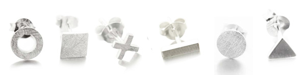 Puces d'oreilles féminines aux formes minimalistes Puces d'oreilles féminines aux formes minimalistes